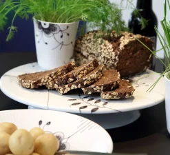 Royal Copenhagen Black Fluted Mega Kakefat New