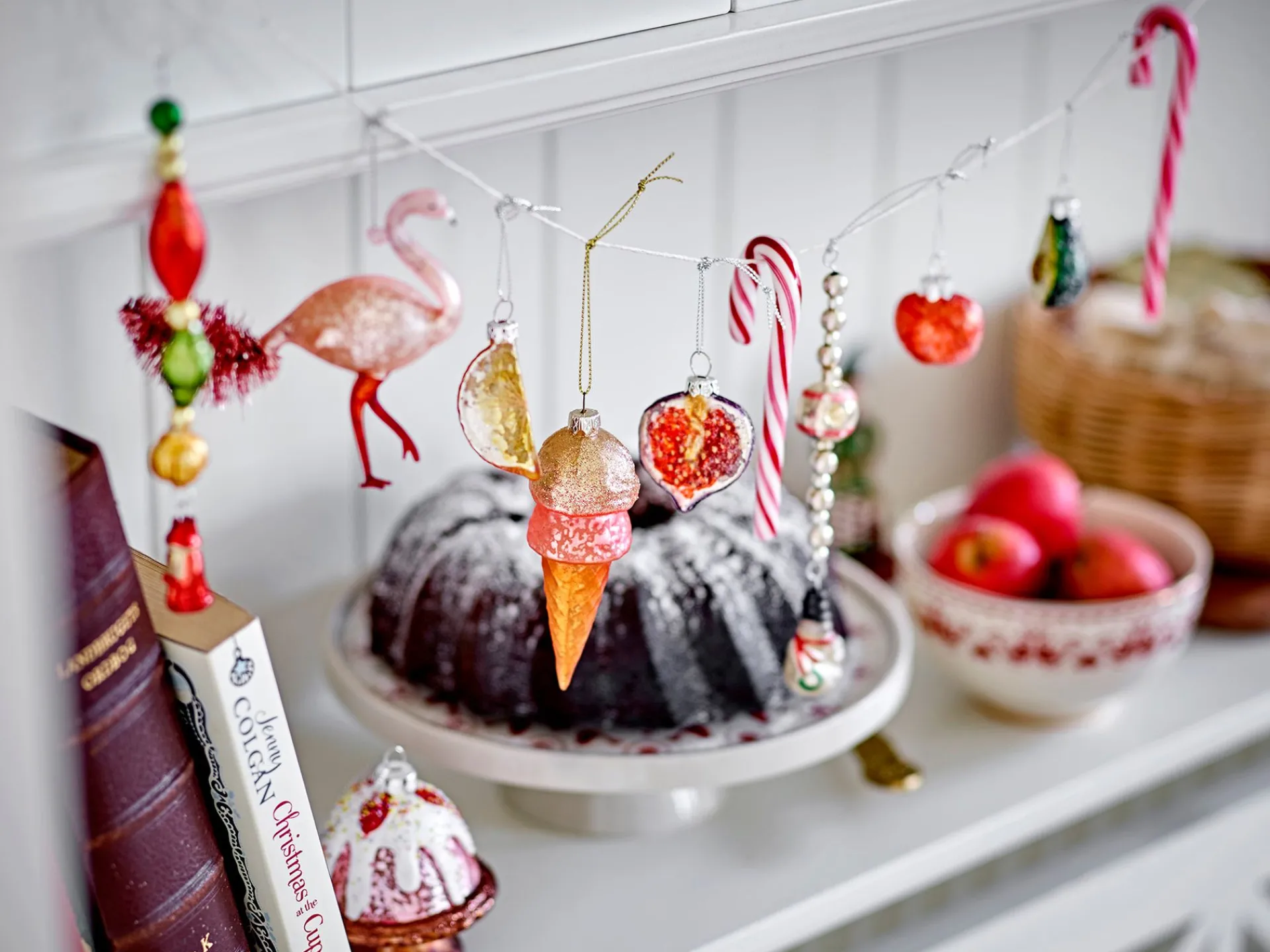 Bloomingville Jolly Kakefat Stengods O 26 Cm Fashion