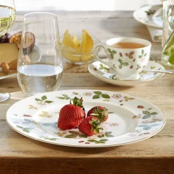 Wedgwood Wild Strawberry Tefat New